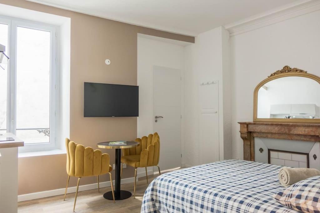 Studio Contemporain A Deux Pas De La Cathedrale Apartment Orleans Exterior photo